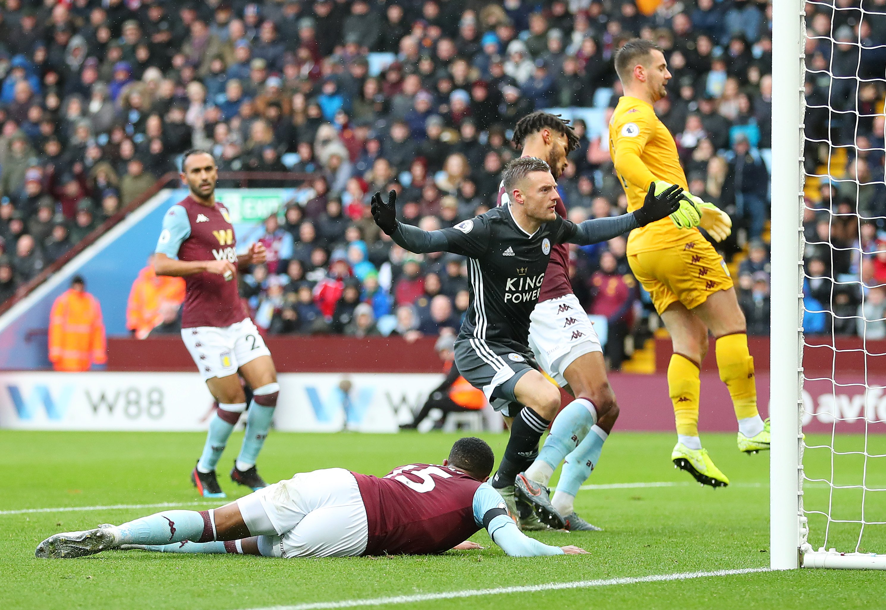 年一場國際 年一場國際